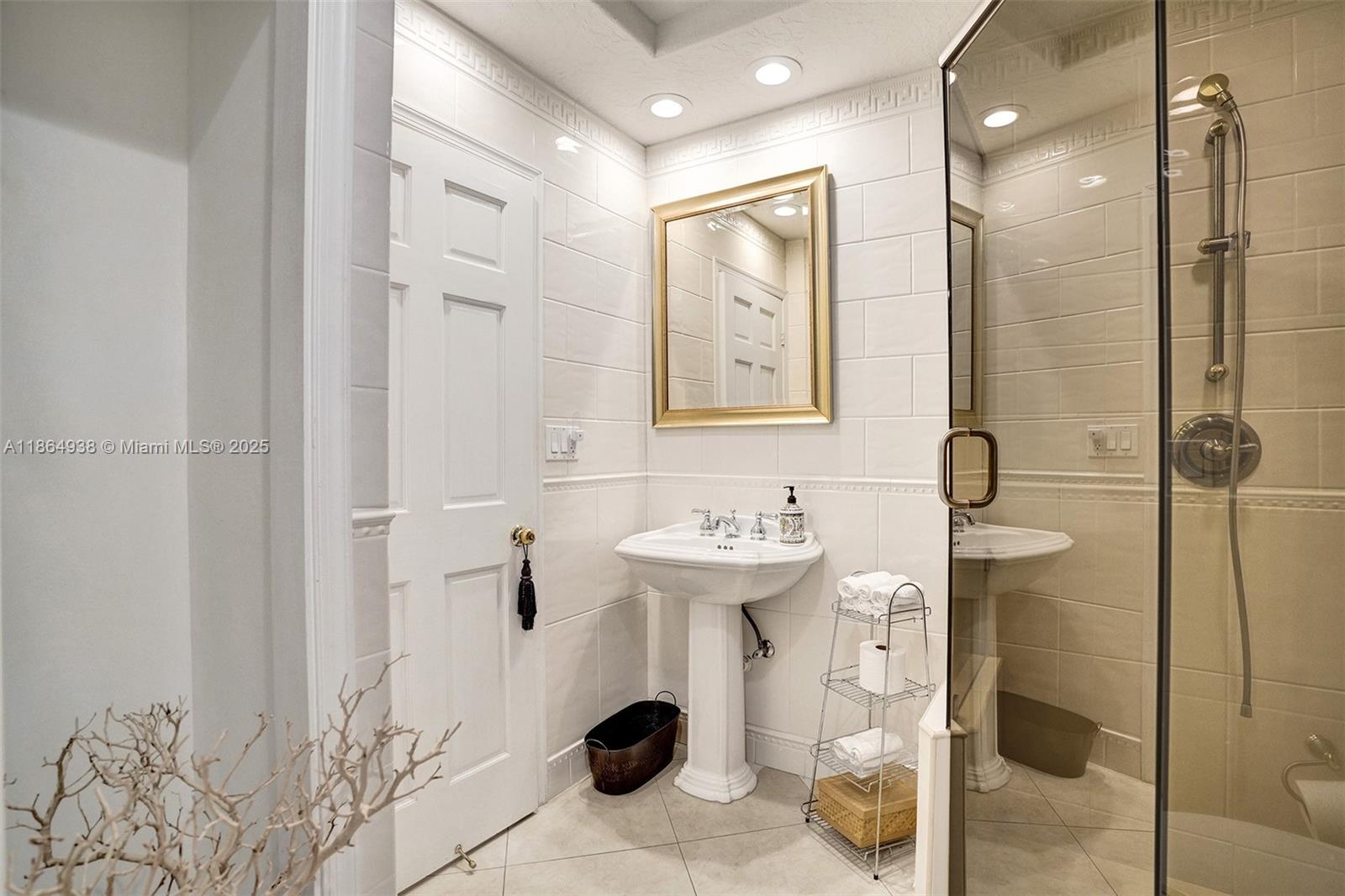 12840 Hickory Rd North Miami, FL 33181