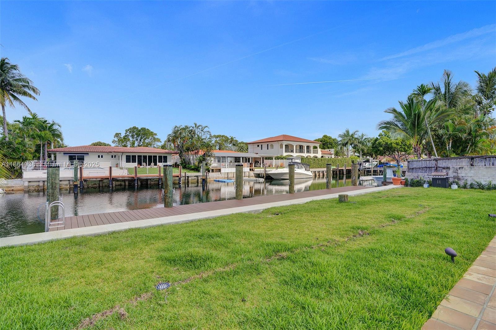 12840 Hickory Rd North Miami, FL 33181