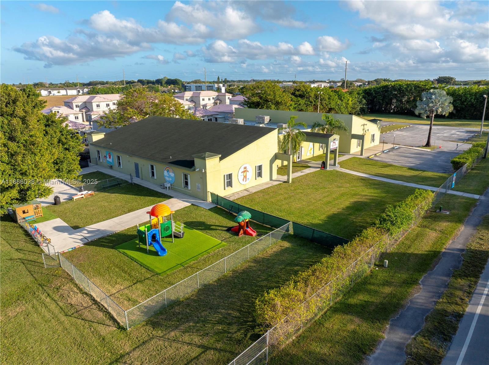 1200 NE 8th St Homestead, FL 33033