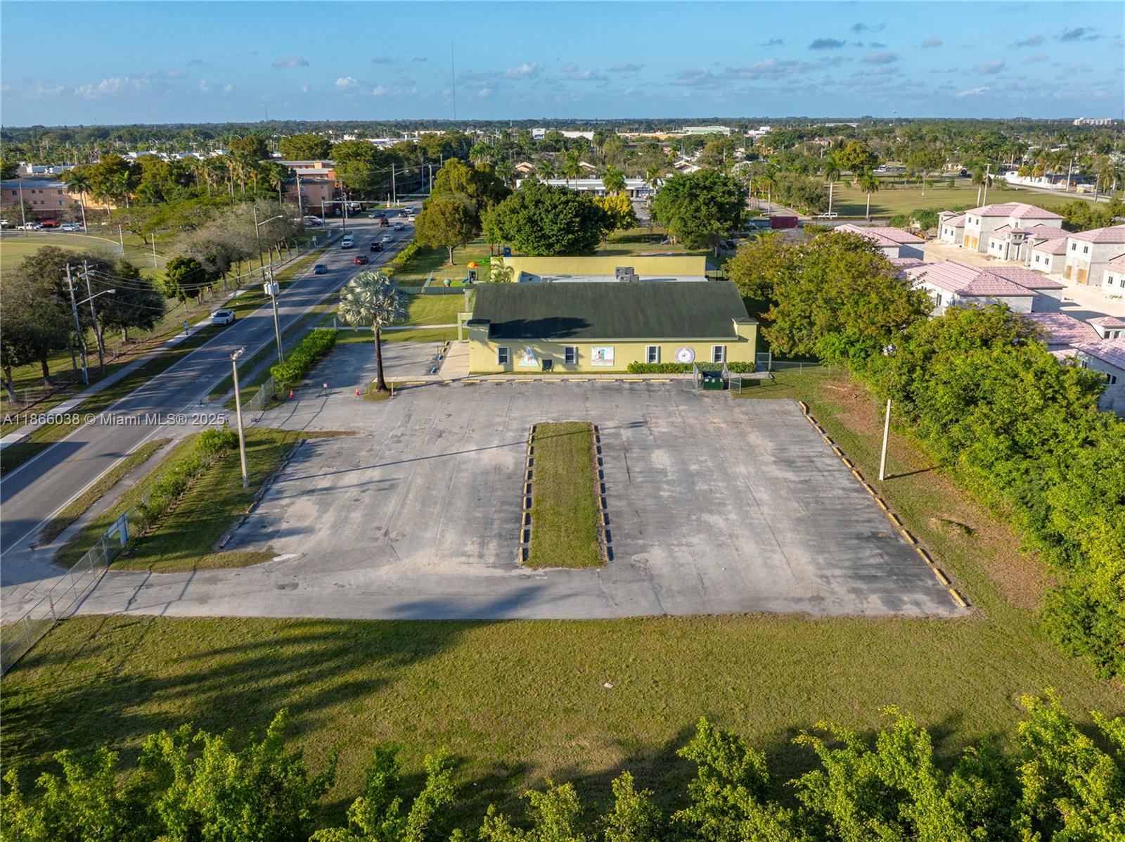1200 NE 8th St Homestead, FL 33033