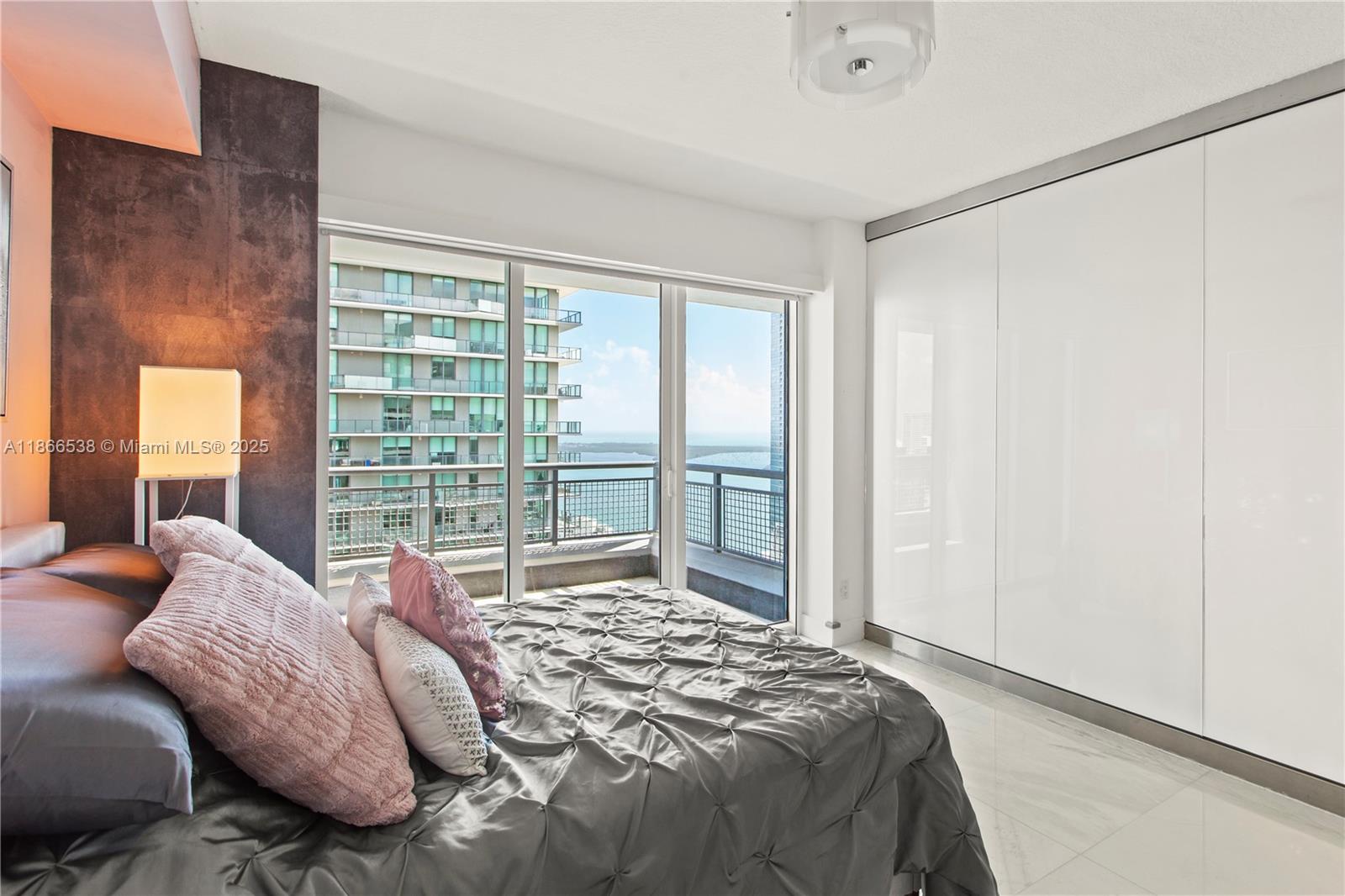 image INFINITY AT BRICKELL15