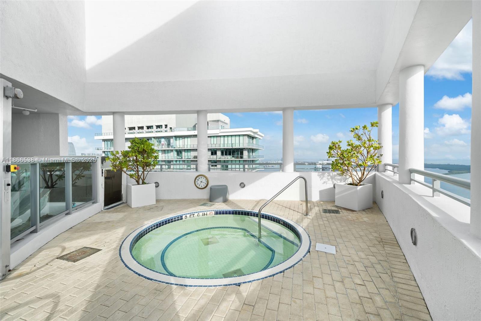 image INFINITY AT BRICKELL26