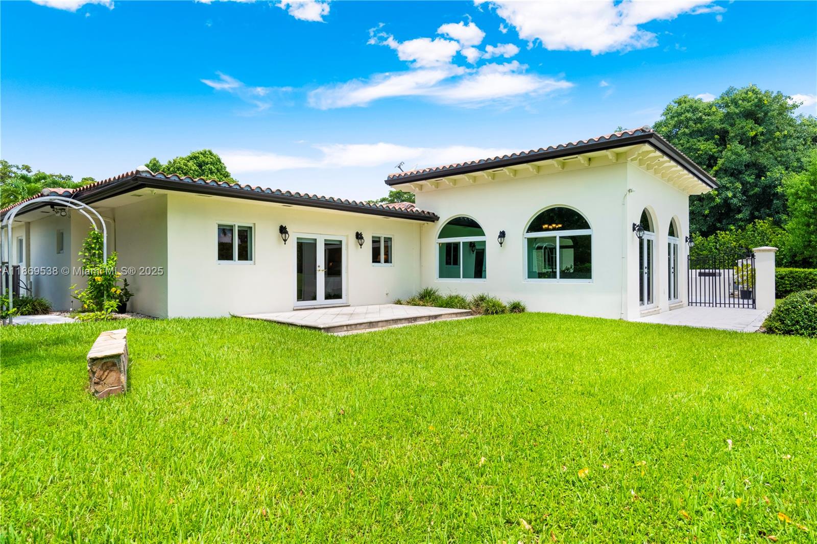 4001 Santa Maria St Coral Gables, FL 33146