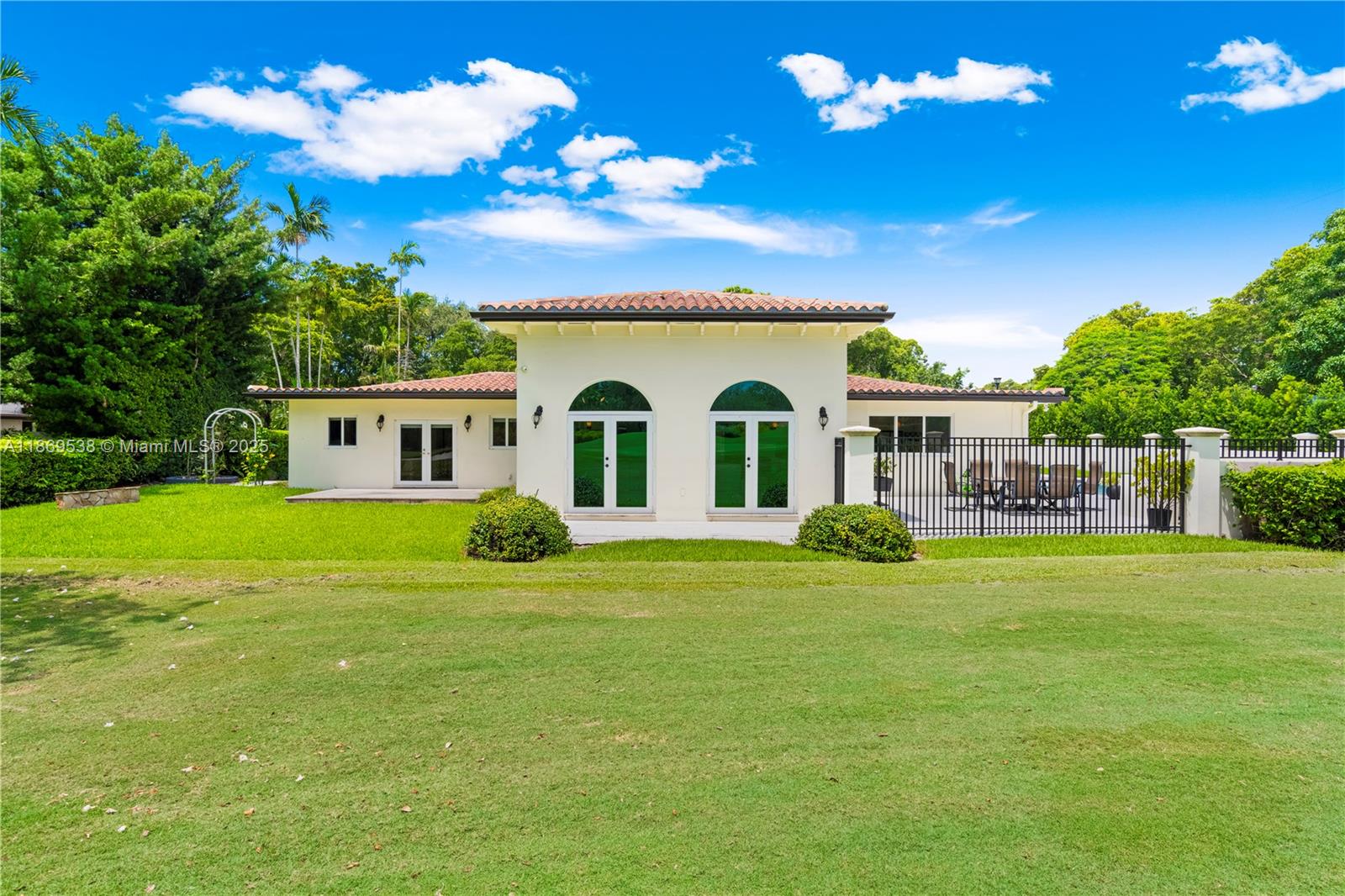 4001 Santa Maria St Coral Gables, FL 33146