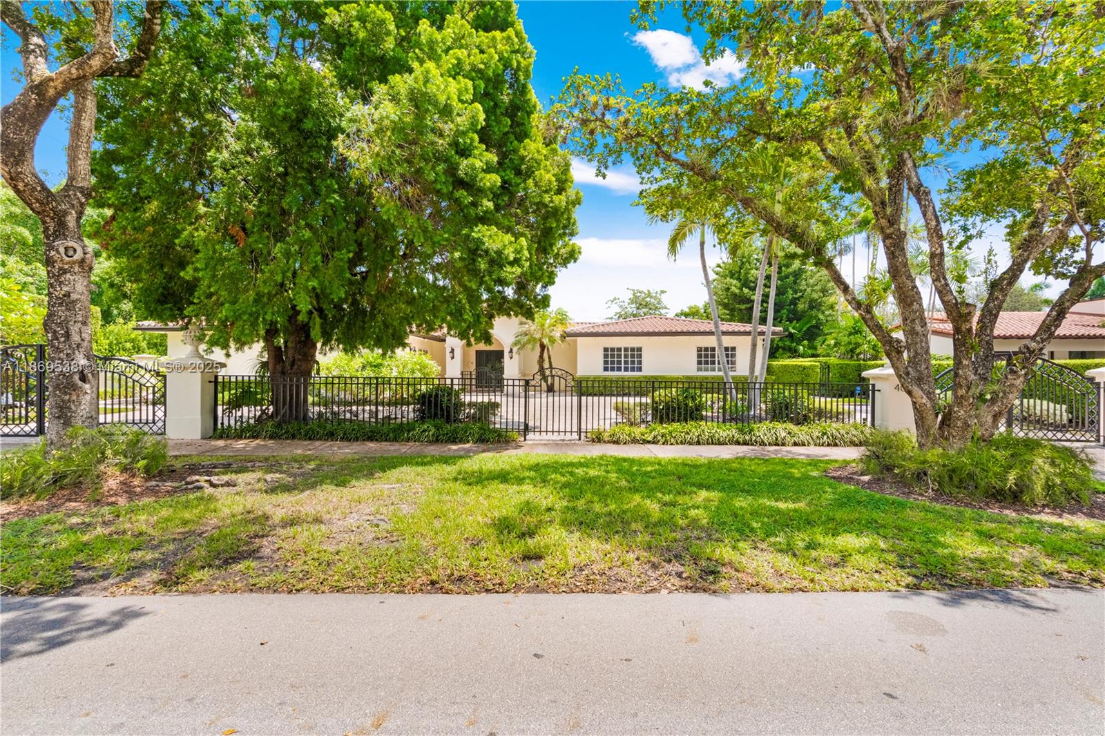 4001 Santa Maria St Coral Gables, FL 33146