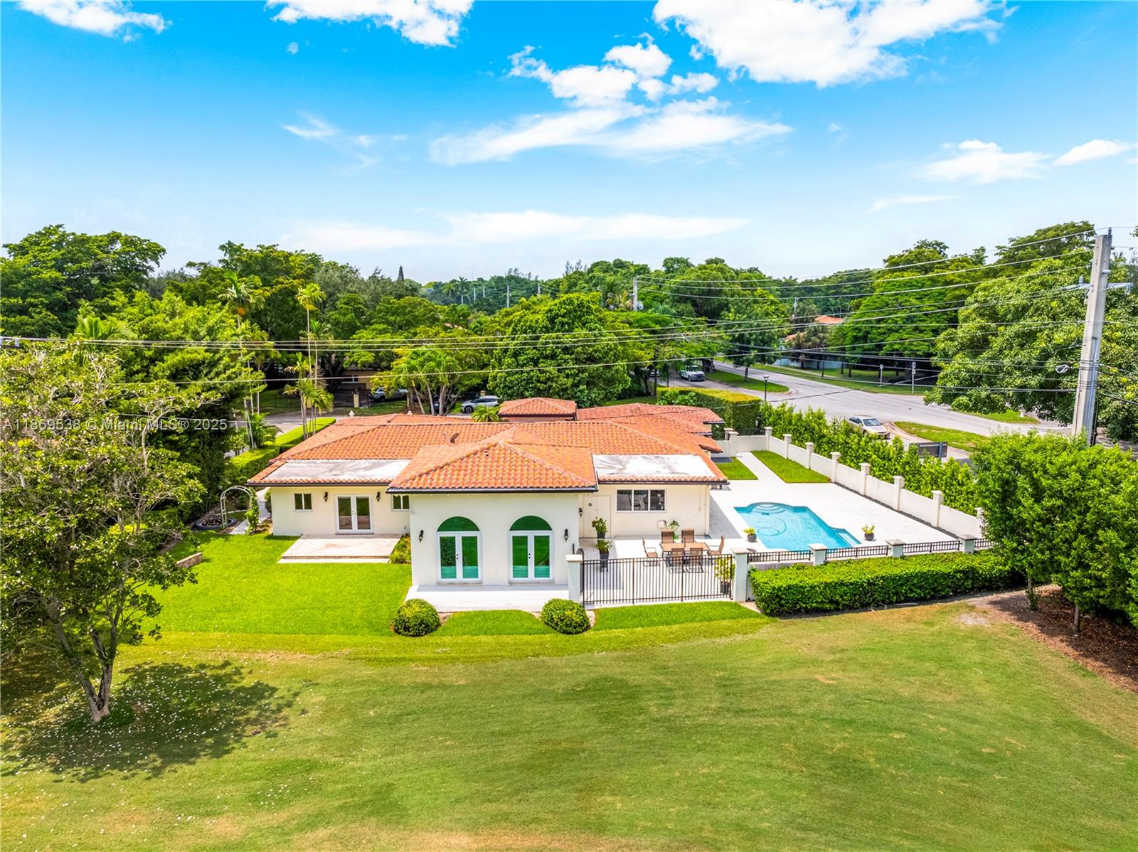 4001 Santa Maria St Coral Gables, FL 33146