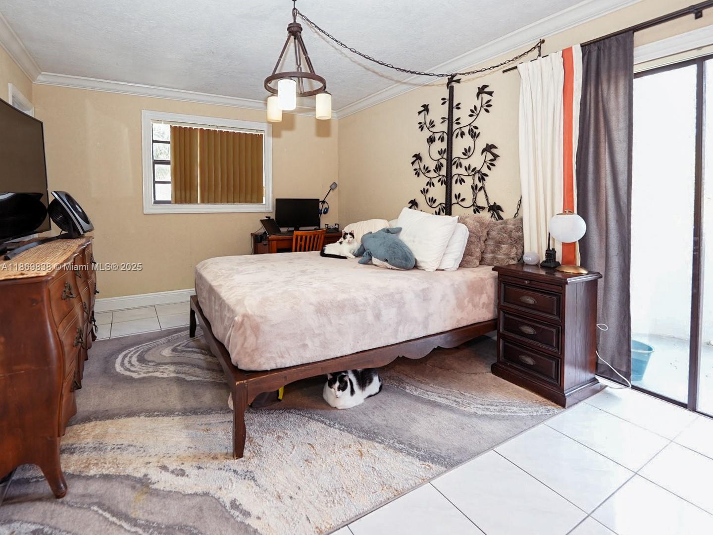 130 S Shore Dr #3C Miami Beach, FL 33141