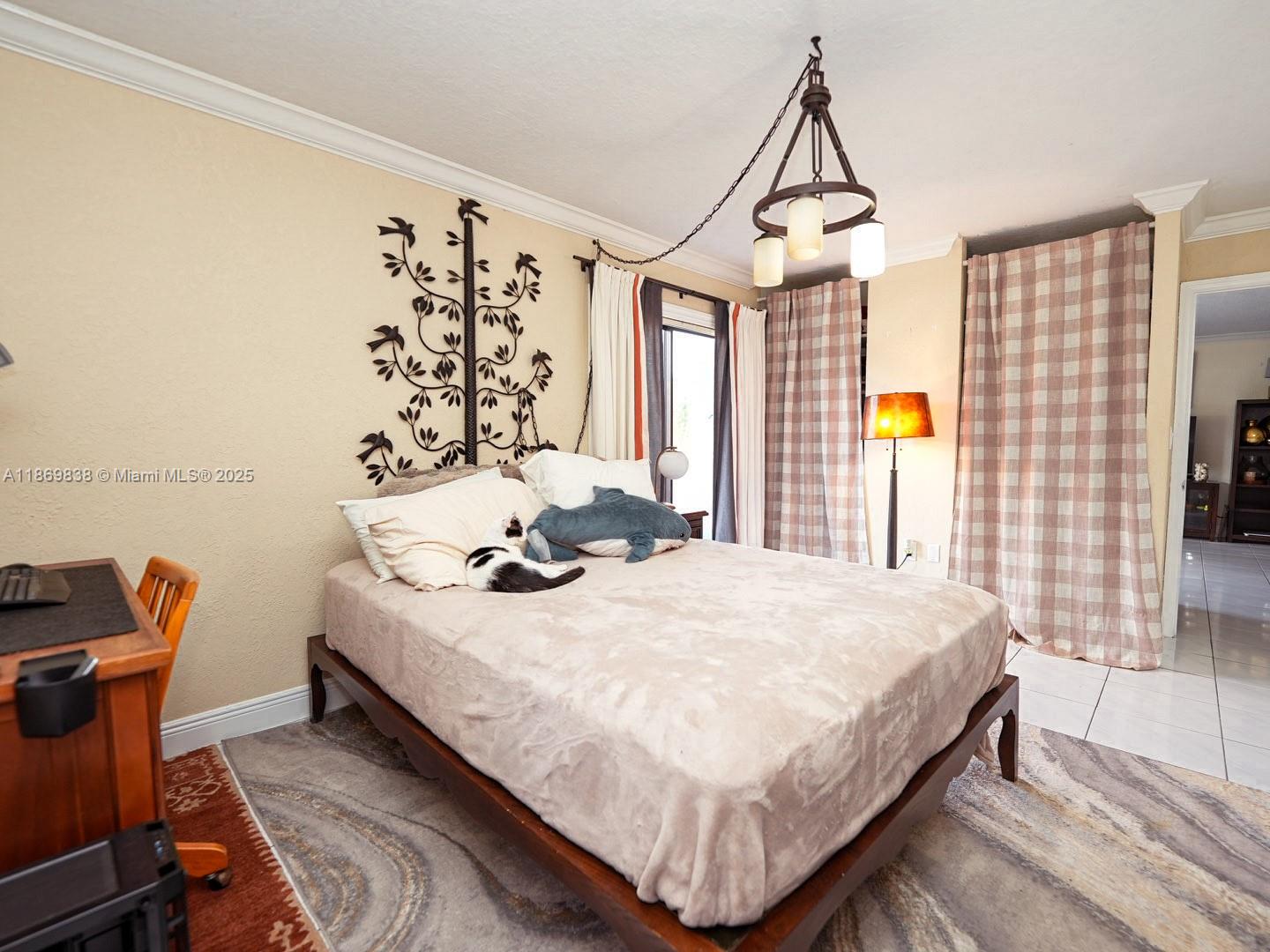 130 S Shore Dr #3C Miami Beach, FL 33141