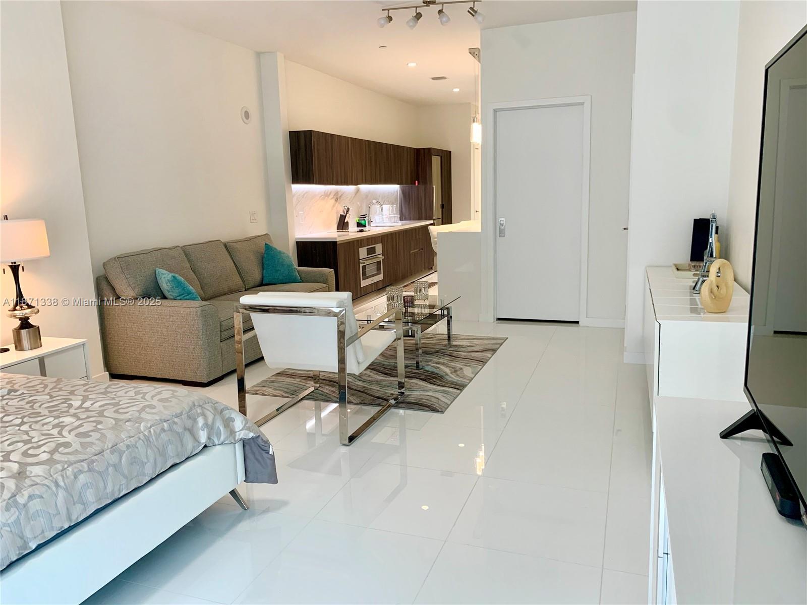 image Paramount Miami11