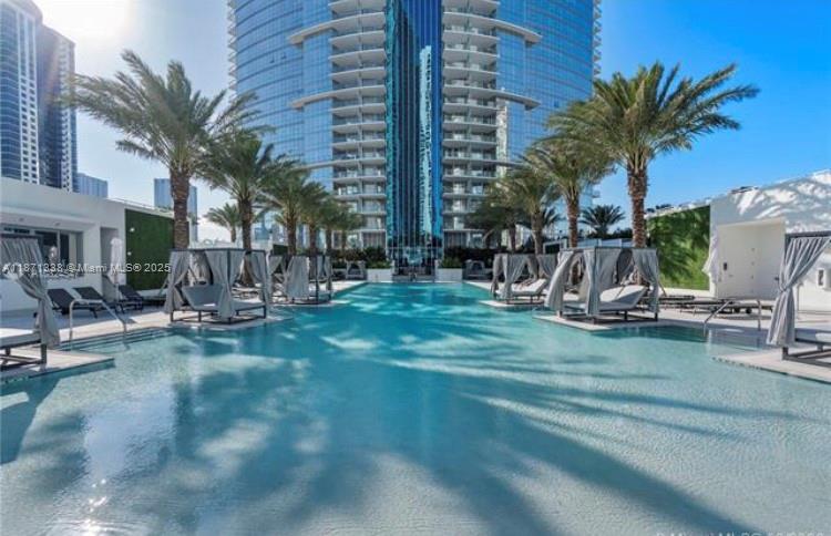 image Paramount Miami23