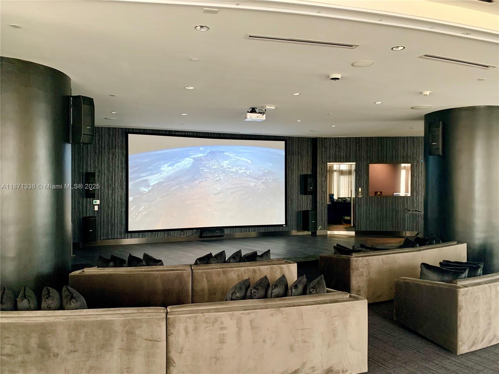 image Paramount Miami37