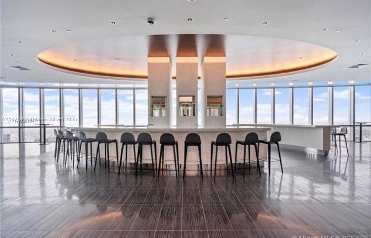 image Paramount Miami43