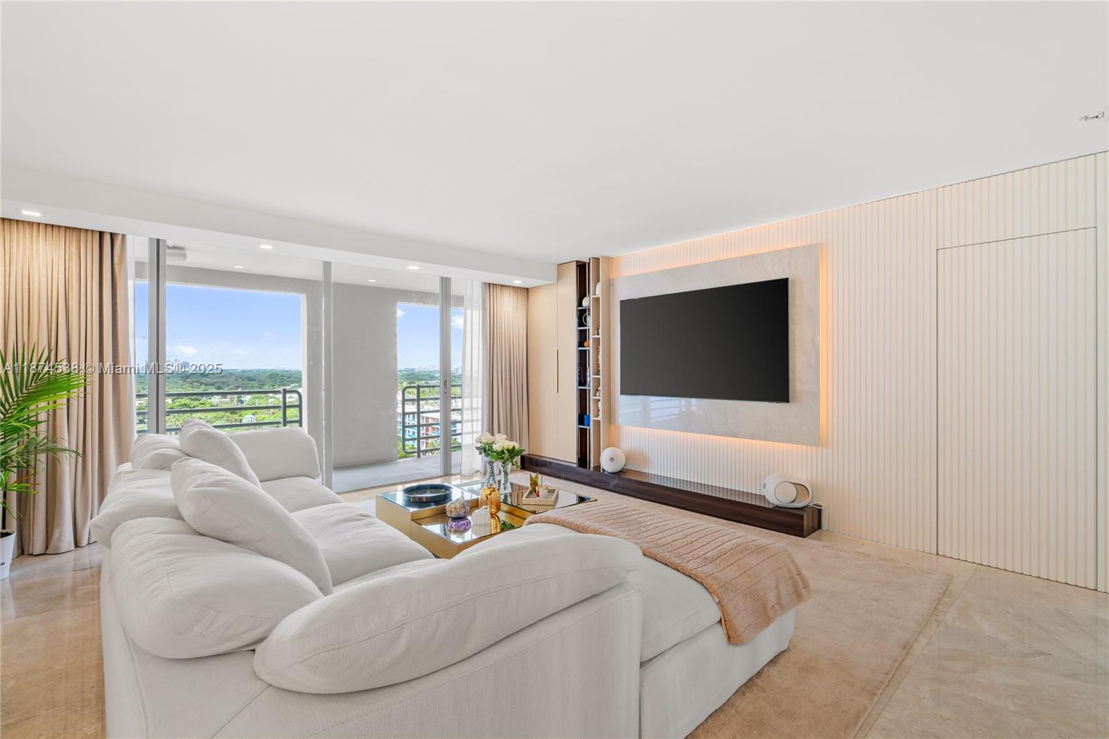 image Atlantis On Brickell Cond1