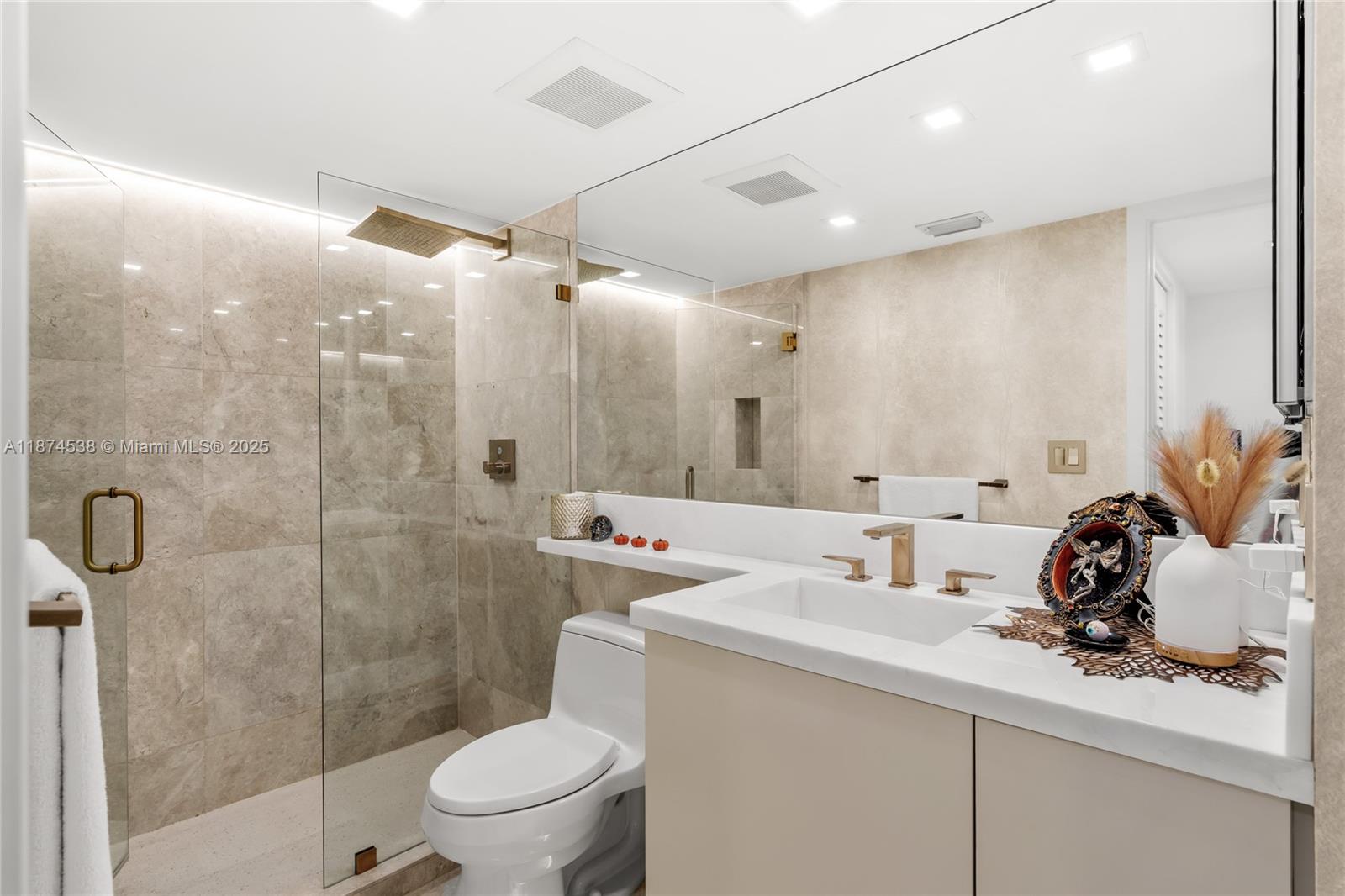 image Atlantis On Brickell Cond23