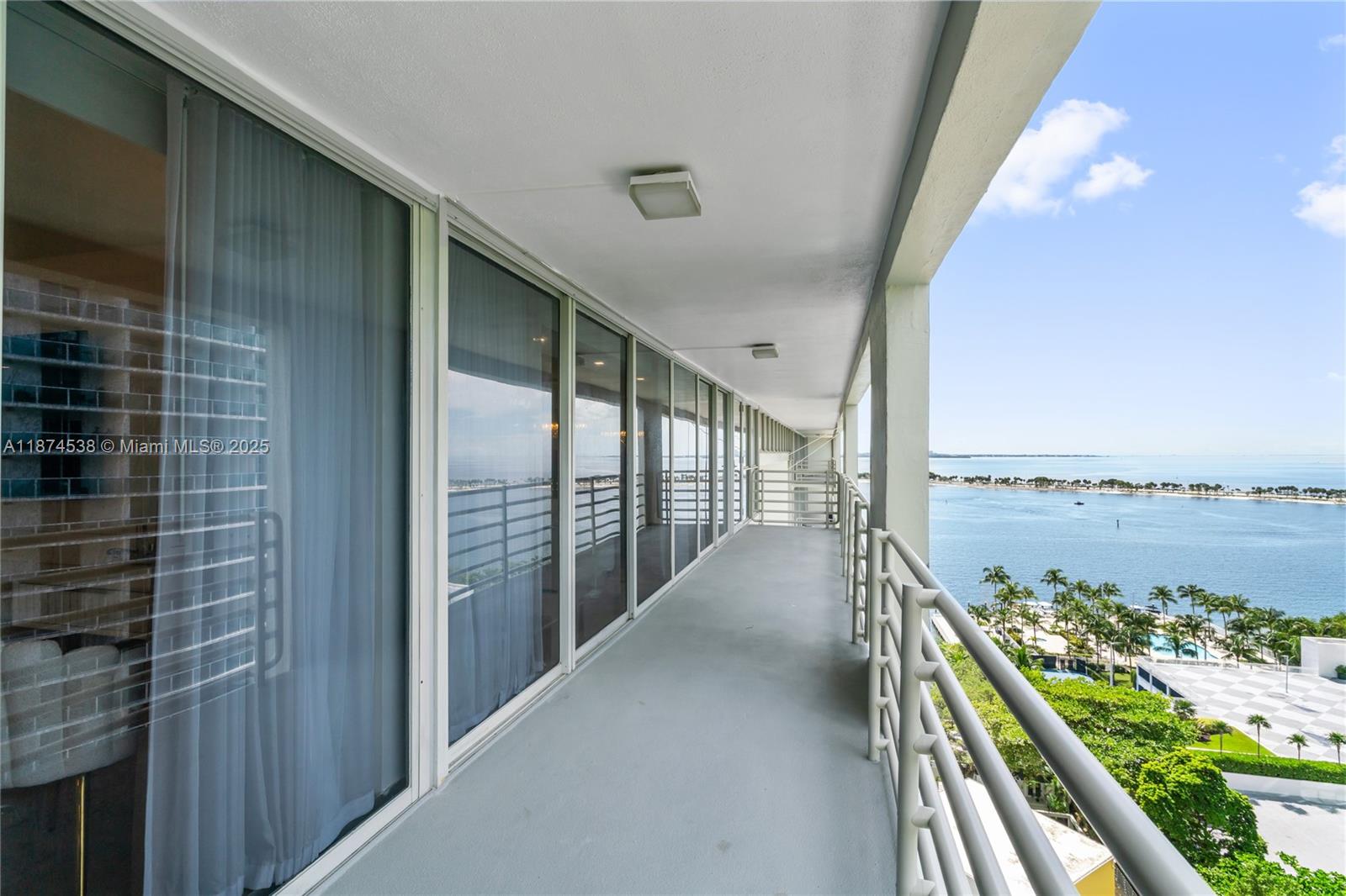image Atlantis On Brickell Cond26