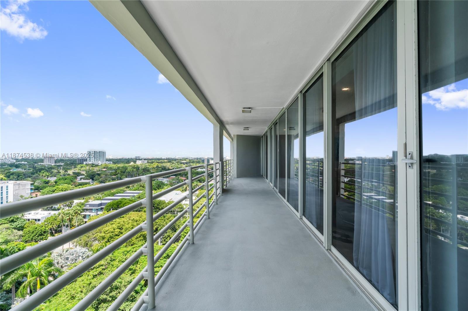 image Atlantis On Brickell Cond29