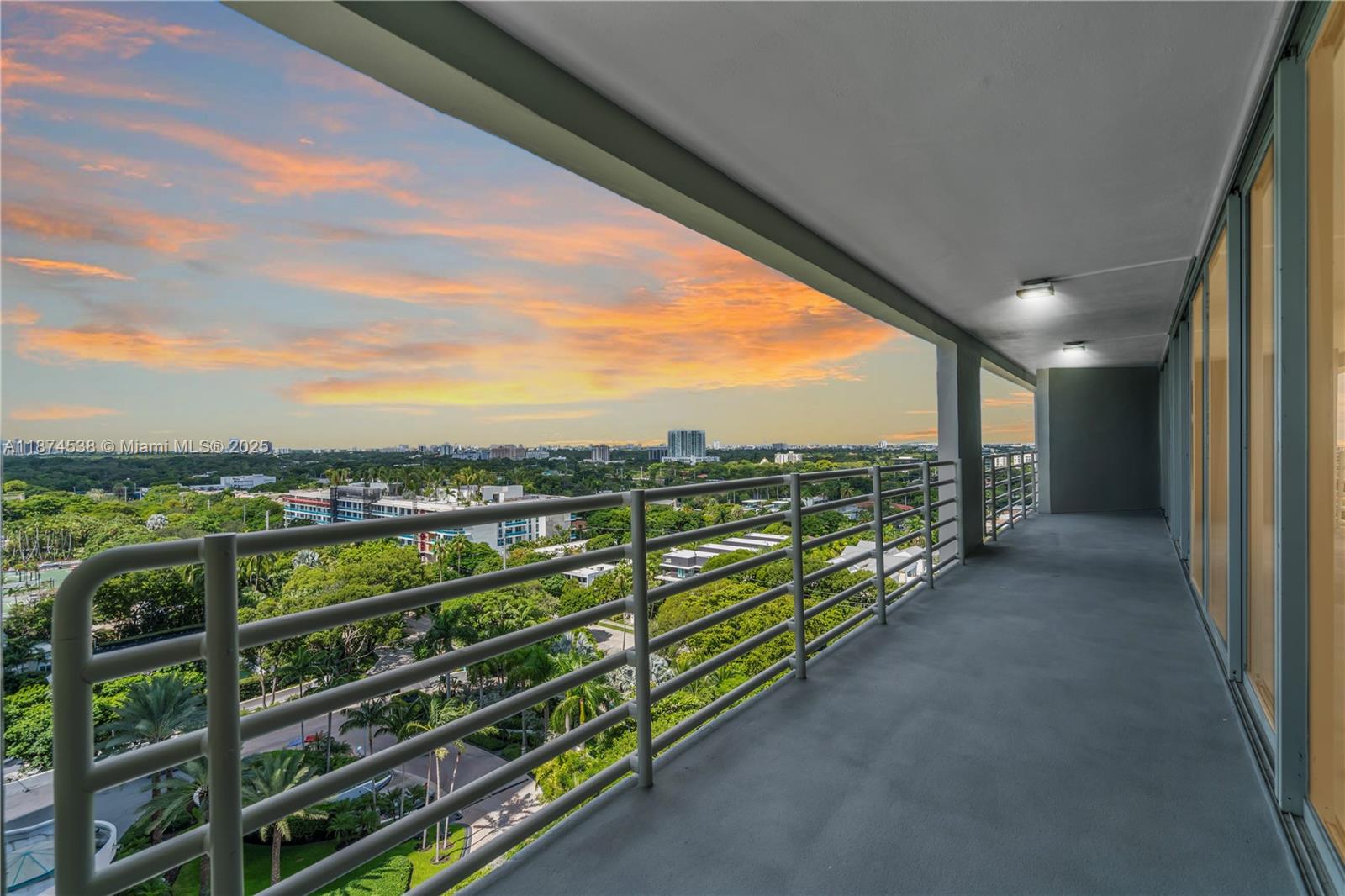 image Atlantis On Brickell Cond30
