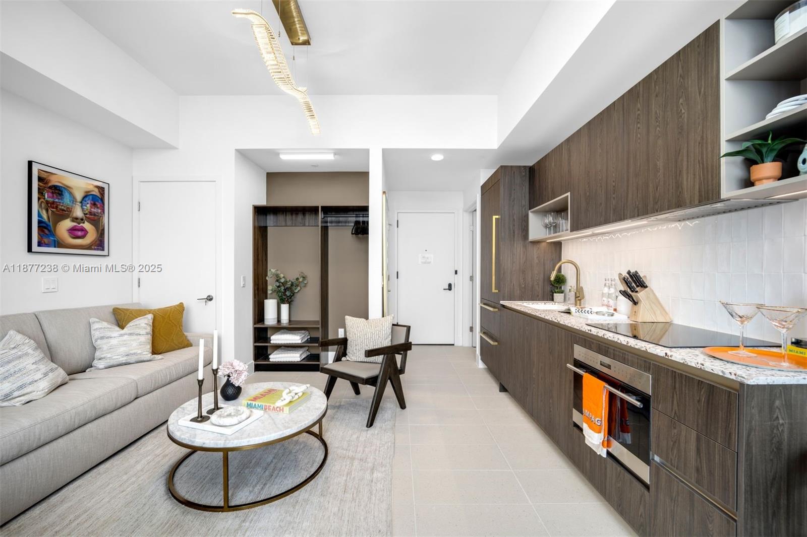 image Natiivo / Gale Residences1