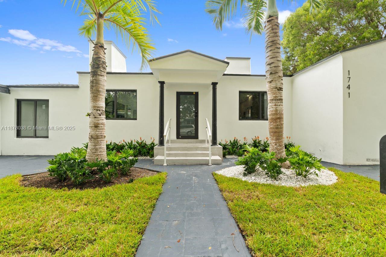 1741 SW 17th Ct