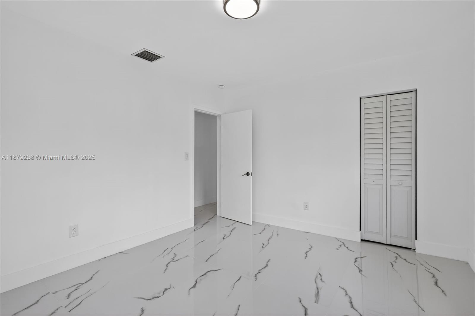 240 NW 146th St Miami, FL 33168