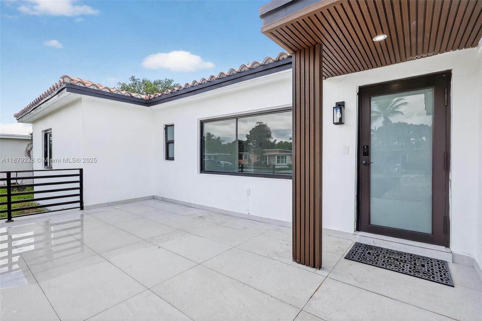 240 NW 146th St Miami, FL 33168