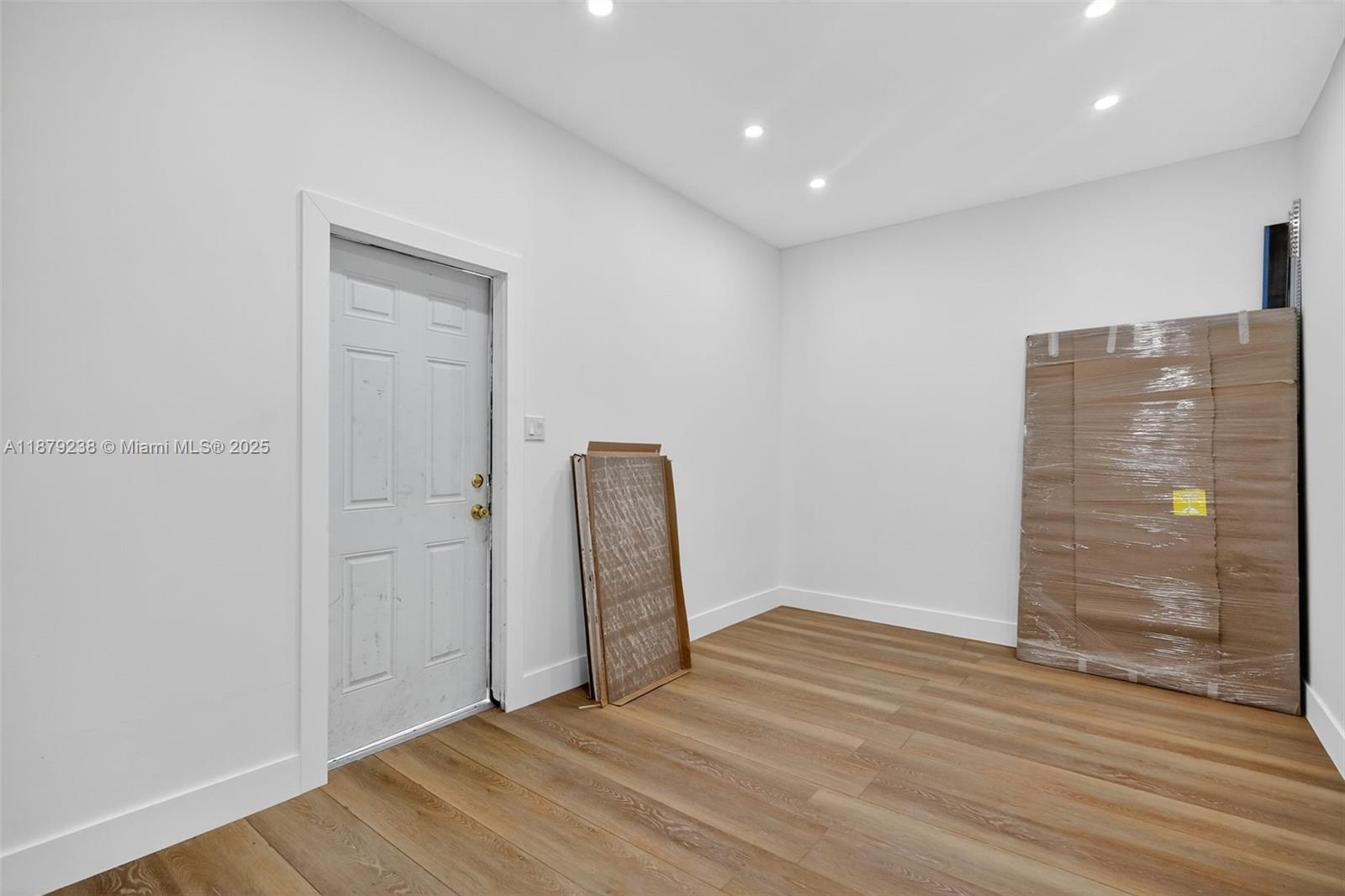 240 NW 146th St Miami, FL 33168