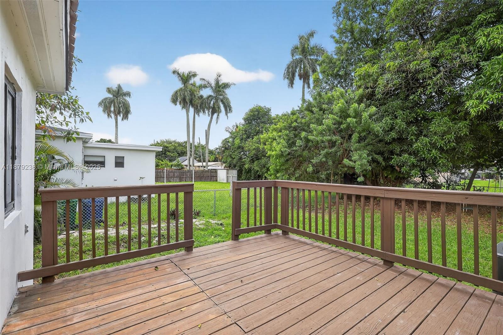 240 NW 146th St Miami, FL 33168