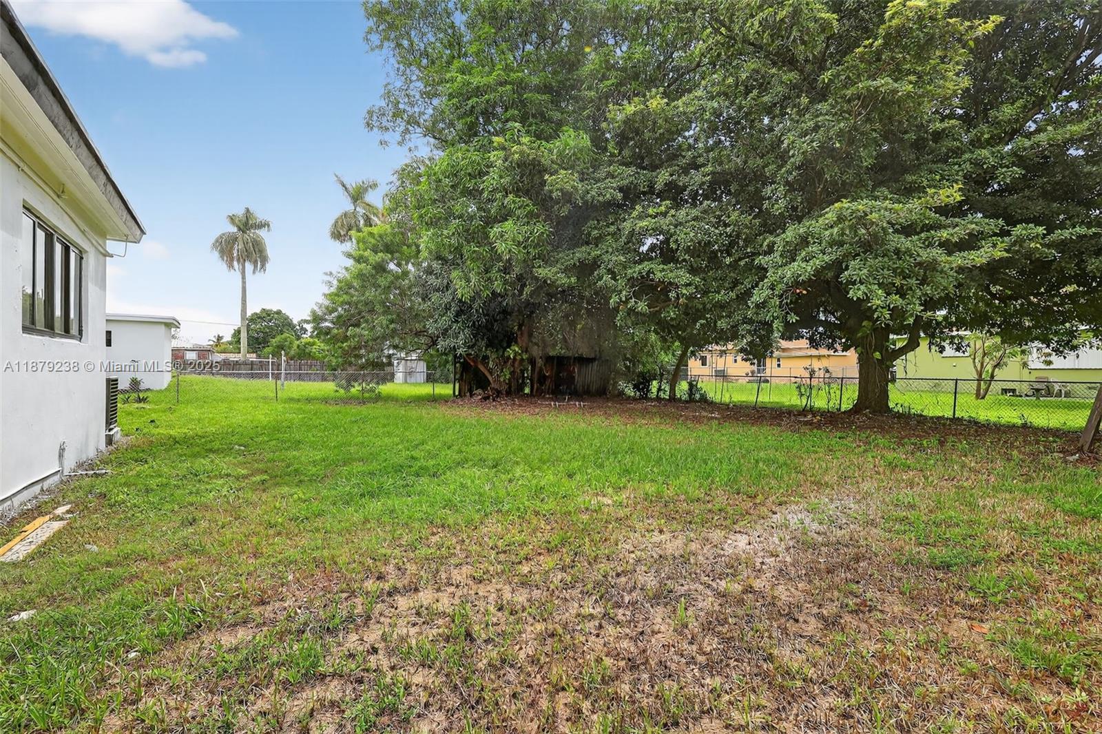 240 NW 146th St Miami, FL 33168