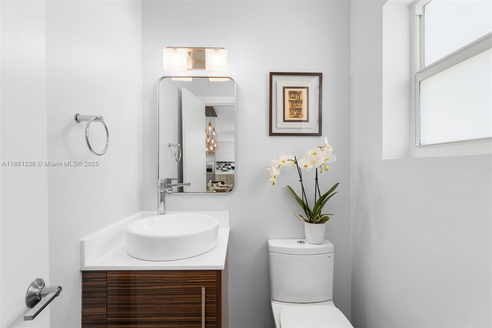 Undisclosed Address Miami Beach, FL 33141