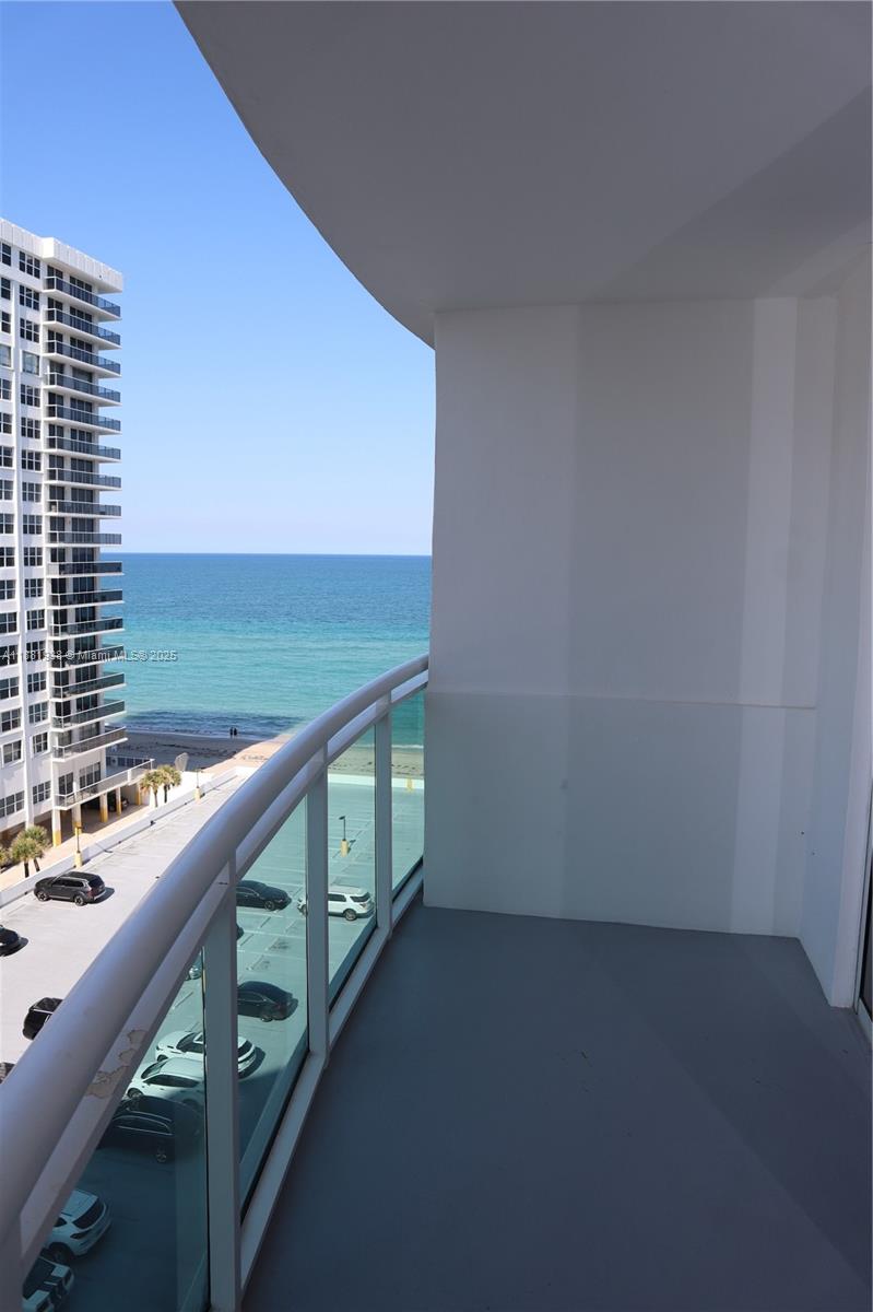 3001 S Ocean Dr #901 Hollywood, FL 33019