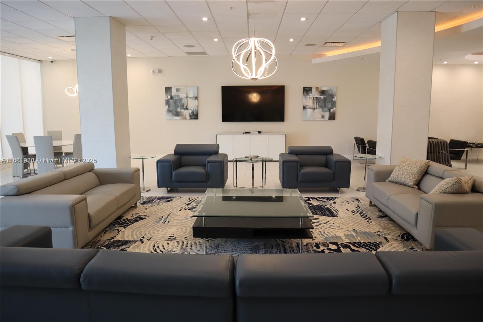 3001 S Ocean Dr #901 Hollywood, FL 33019