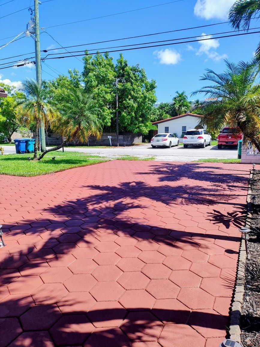 3124 SW 63rd Ave Miami, FL 33155 3124 SW 63rd Ave Miami, FL 33155