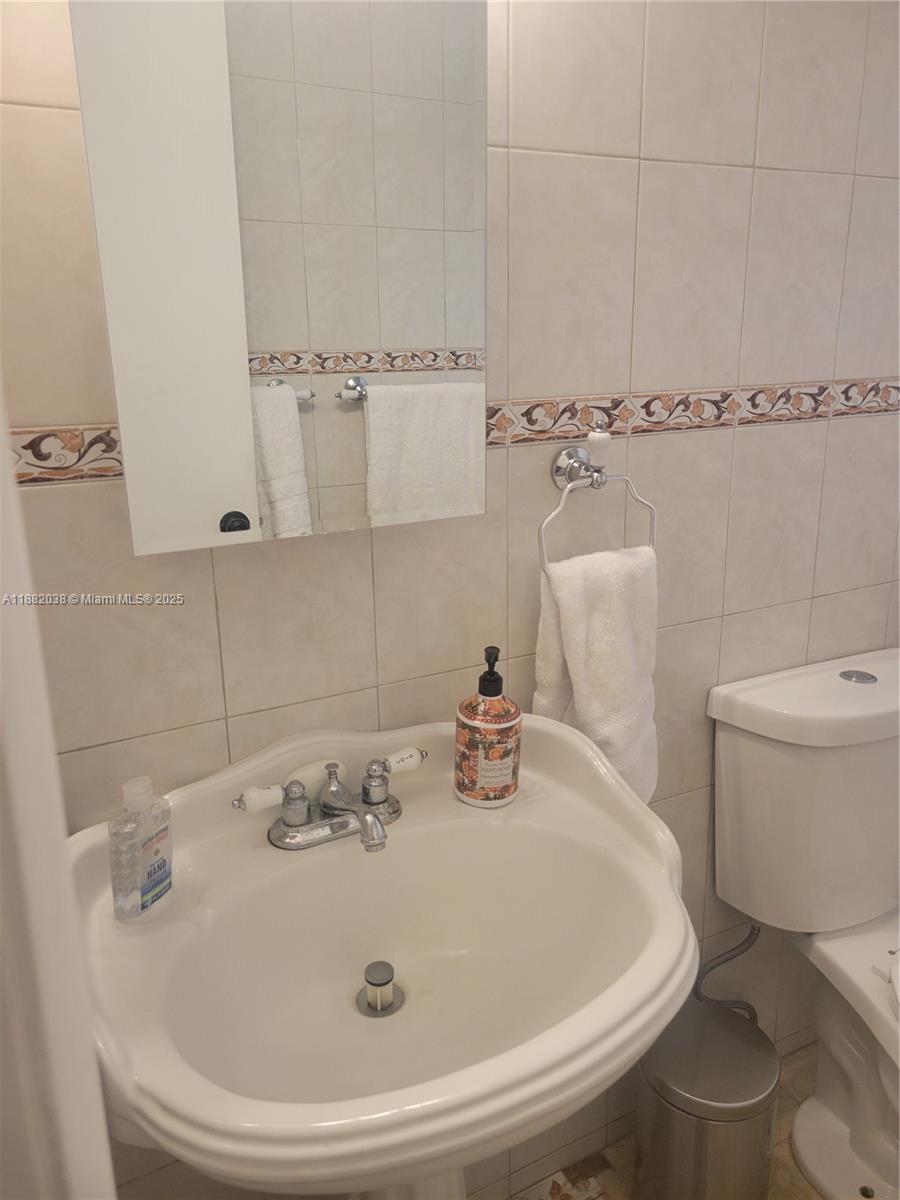 3124 SW 63rd Ave Miami, FL 33155 3124 SW 63rd Ave Miami, FL 33155
