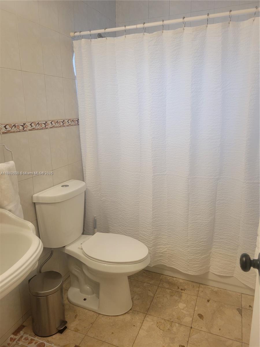 3124 SW 63rd Ave Miami, FL 33155 3124 SW 63rd Ave Miami, FL 33155
