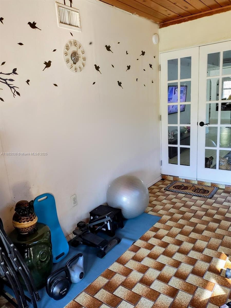 3124 SW 63rd Ave Miami, FL 33155 3124 SW 63rd Ave Miami, FL 33155