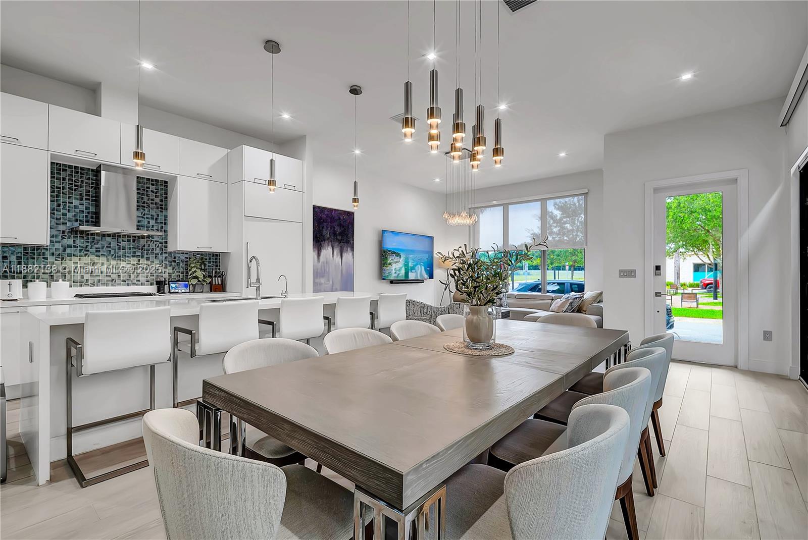 4757 NW 85th Ave Doral, FL 33166