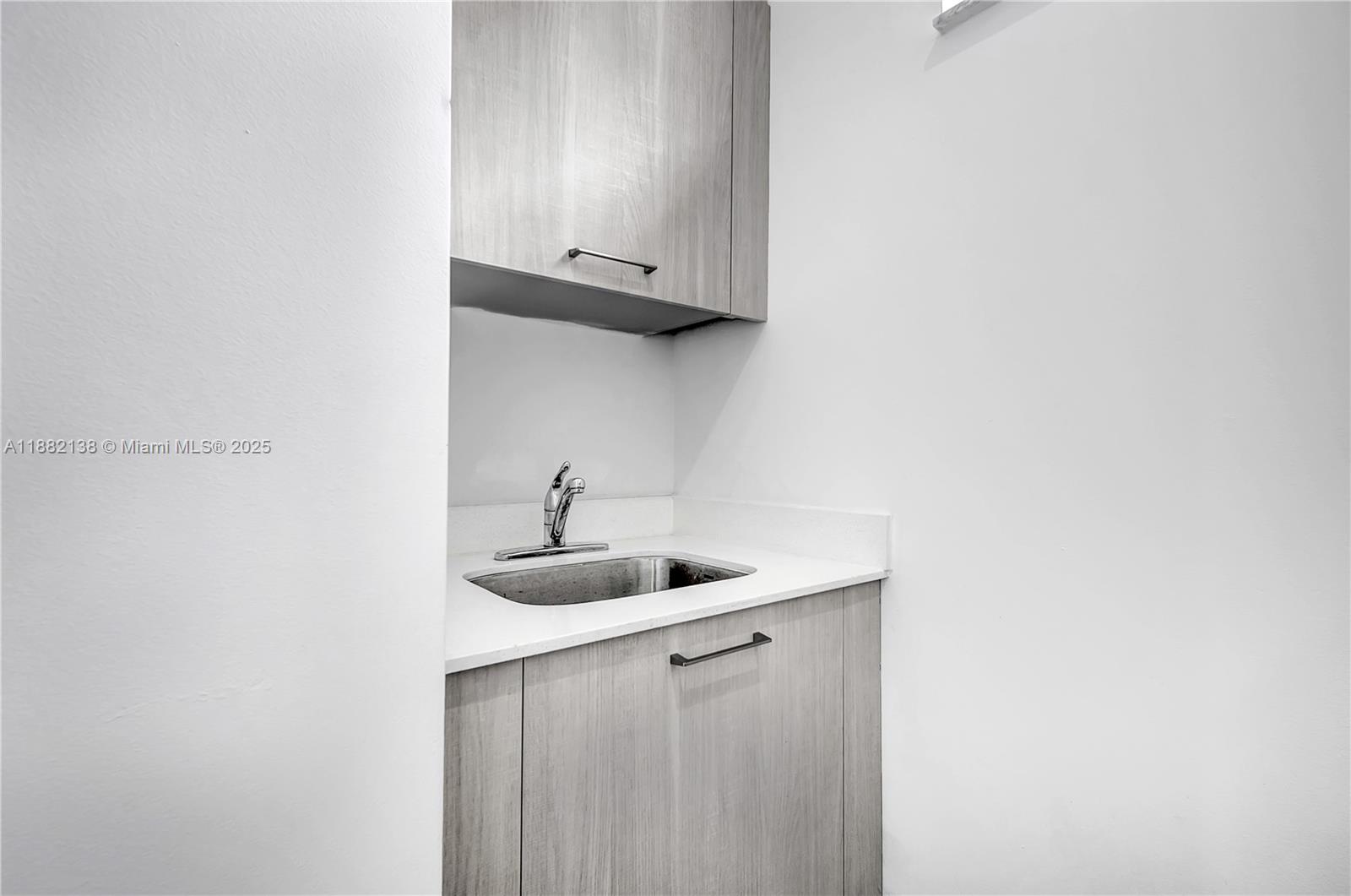 4757 NW 85th Ave Doral, FL 33166