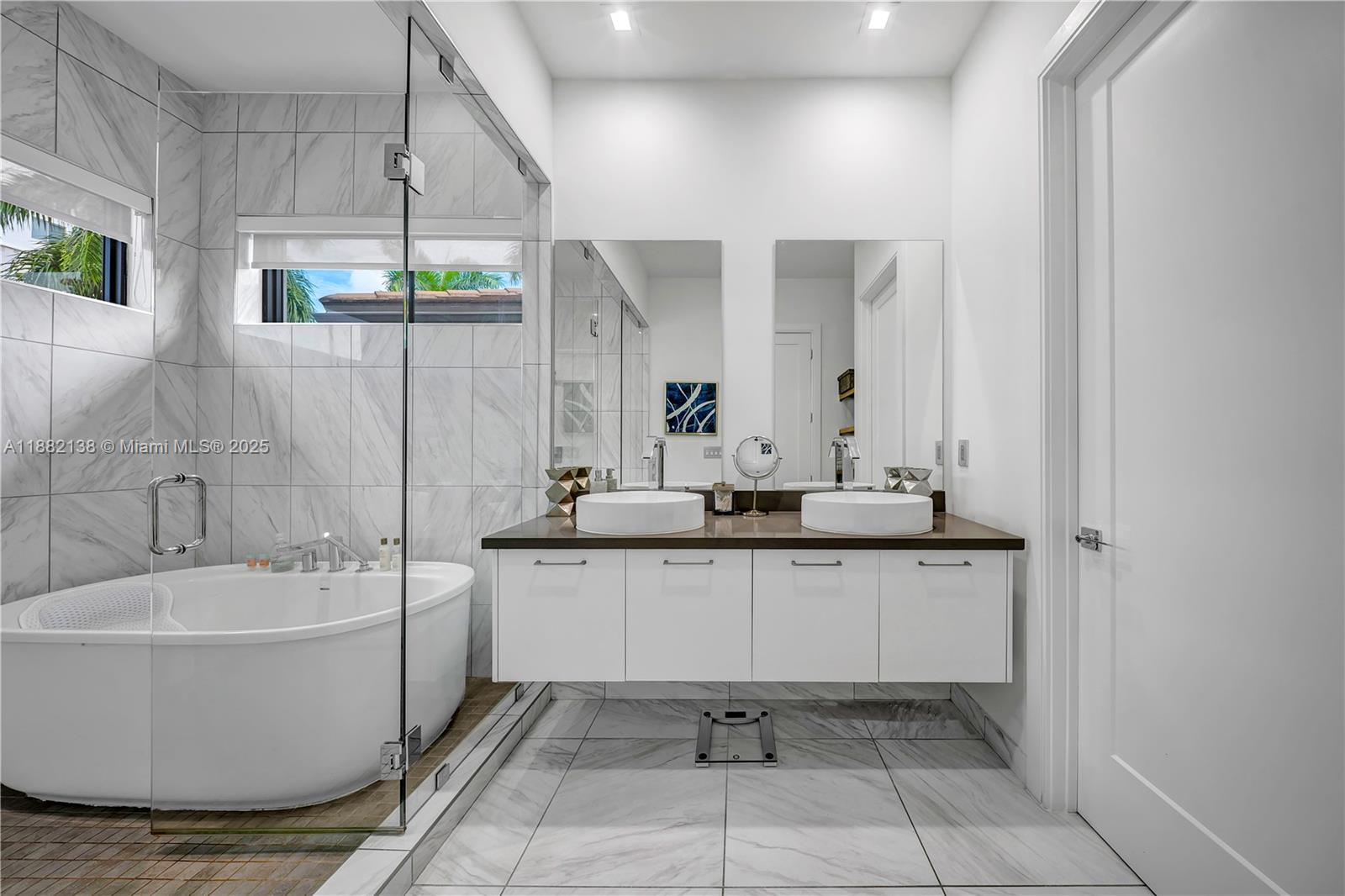 4757 NW 85th Ave Doral, FL 33166