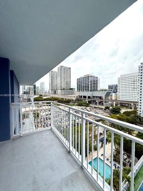image Madison Downtown Condo19
