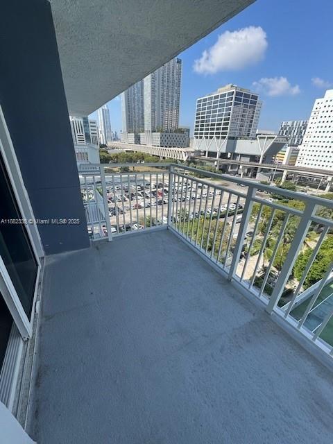 image Madison Downtown Condo4