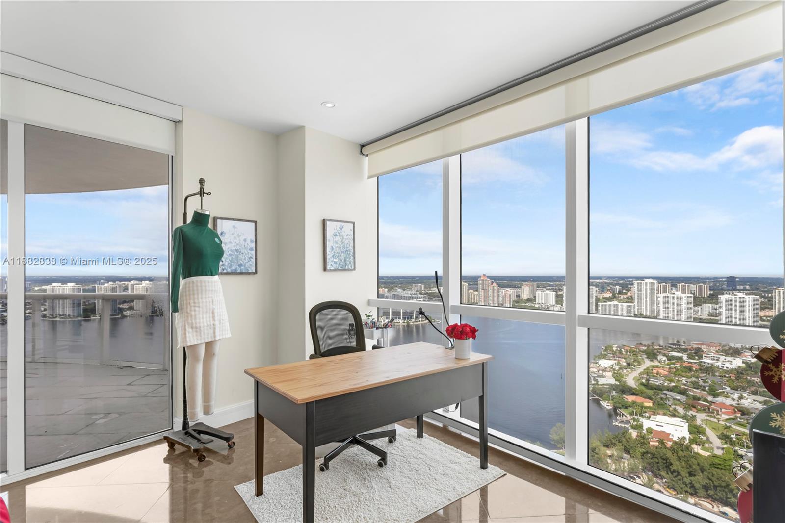 image Trump Royale Condo25