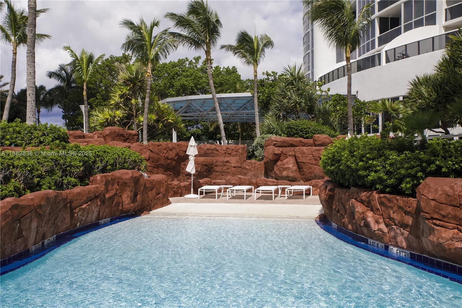 image Trump Royale Condo43