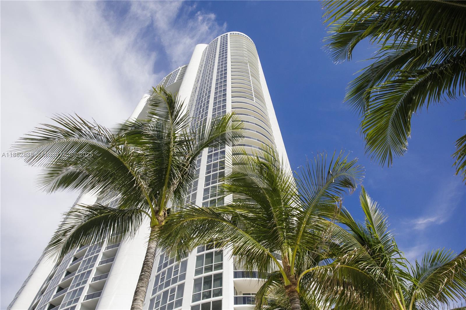 image Trump Royale Condo46