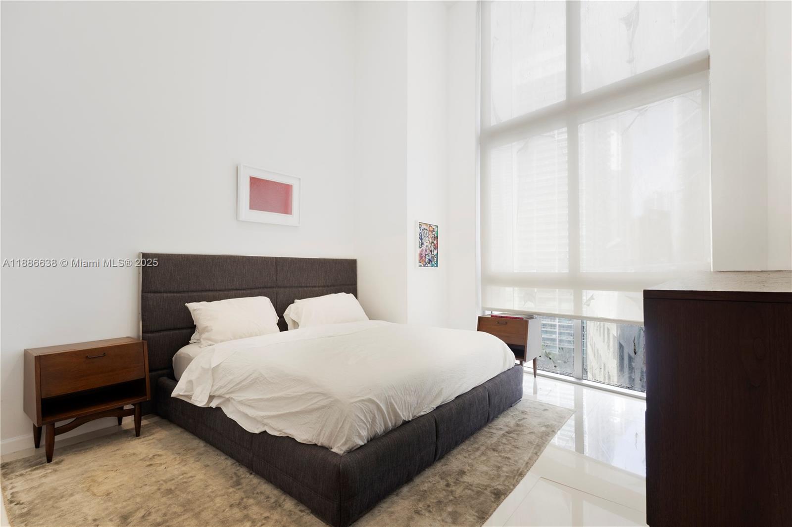 image Icon Brickell24