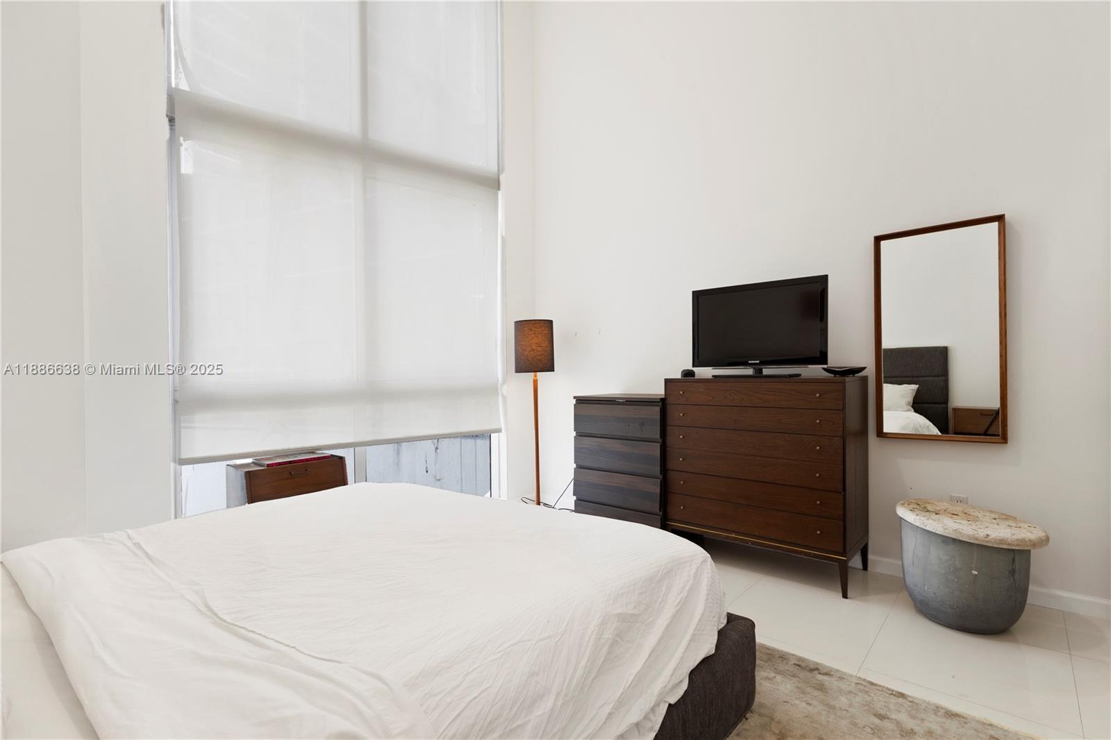 image Icon Brickell25