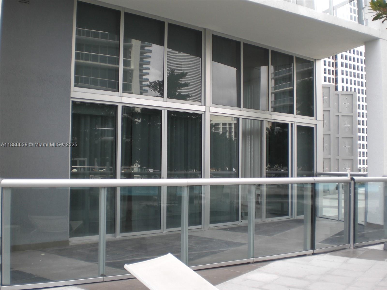 image Icon Brickell7