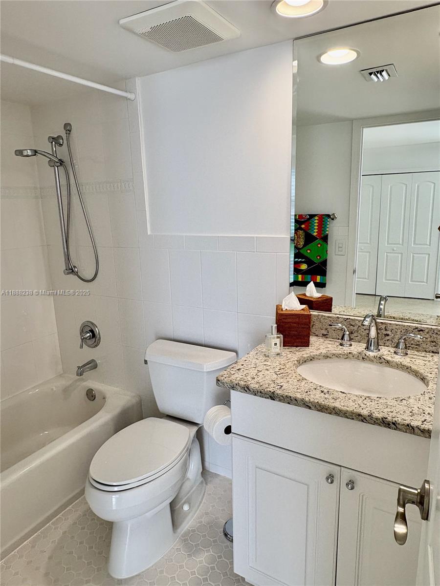 600 Biltmore Way #718 Coral Gables, FL 33134