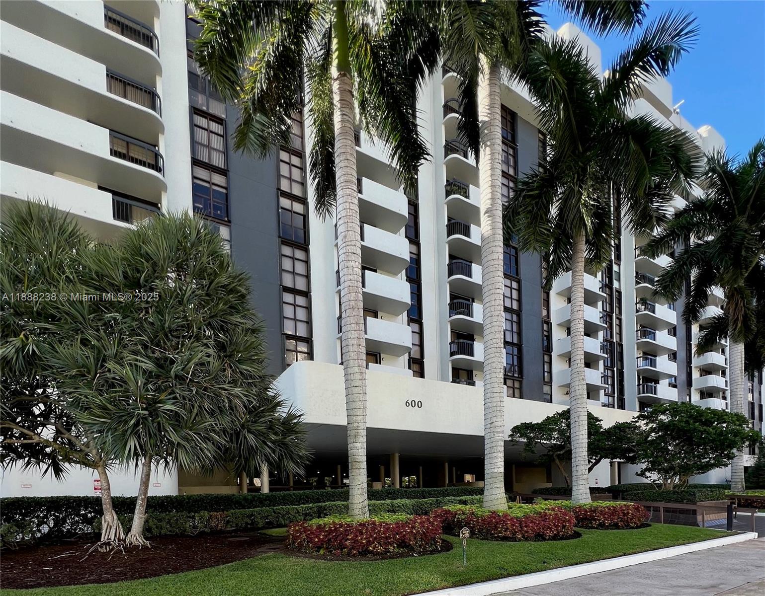 600 Biltmore Way #718 Coral Gables, FL 33134