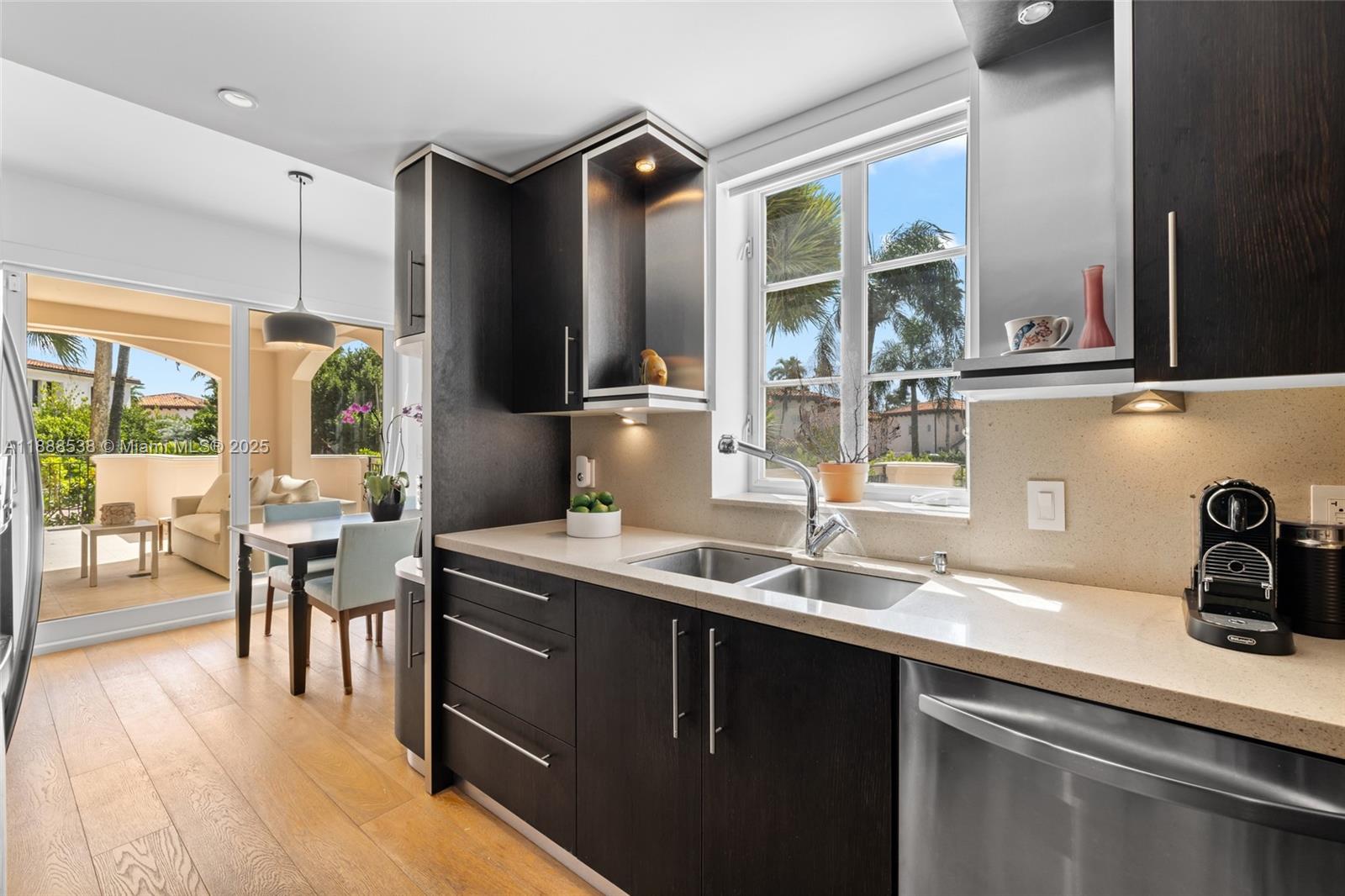 19216 Fisher Is Dr #19216 Miami Beach, FL 33109