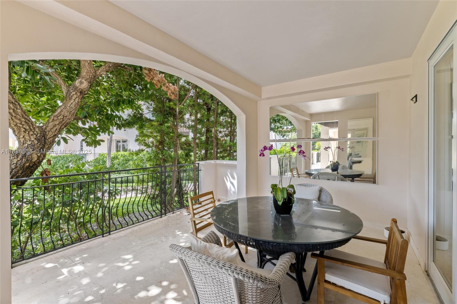 19216 Fisher Is Dr #19216 Miami Beach, FL 33109